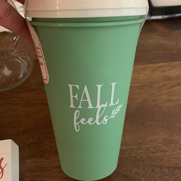 Fall Bundle- 2 Coffee Cups- 1 Jar- 1 Sign Decor- - Picture 4 of 5